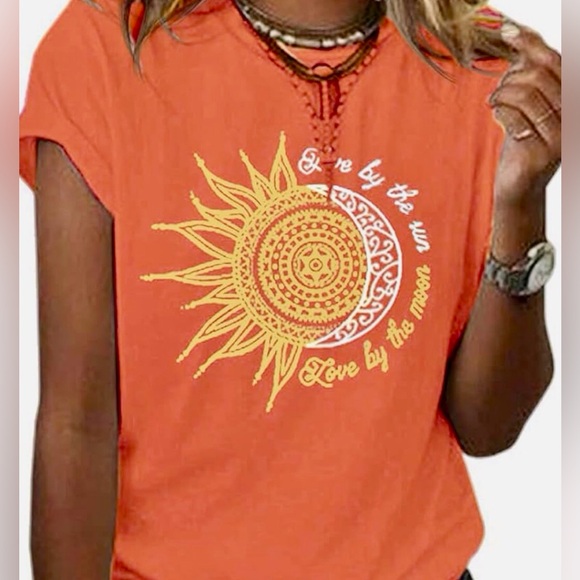 WOMENS SHORT SLEEVE CREW NECK GRAPHIC TSHIRT - Picture 1 of 1
